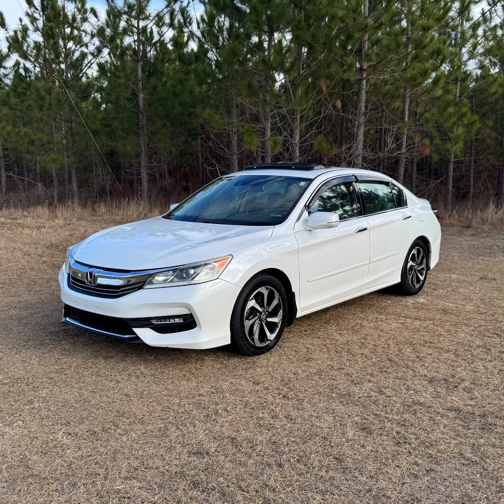 2017 Honda Accord EX-L V-6's photo